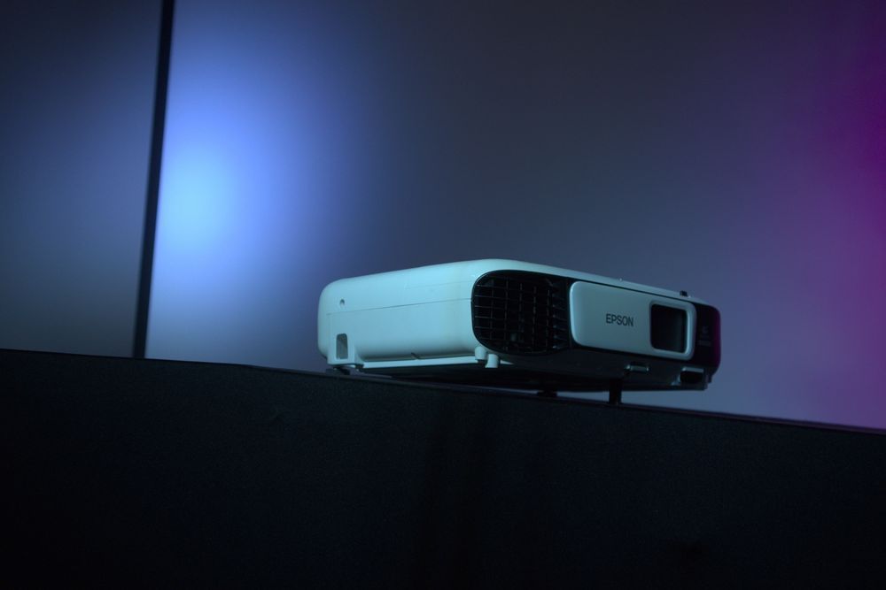 Projector & Portable Screen - equipment in a real setup