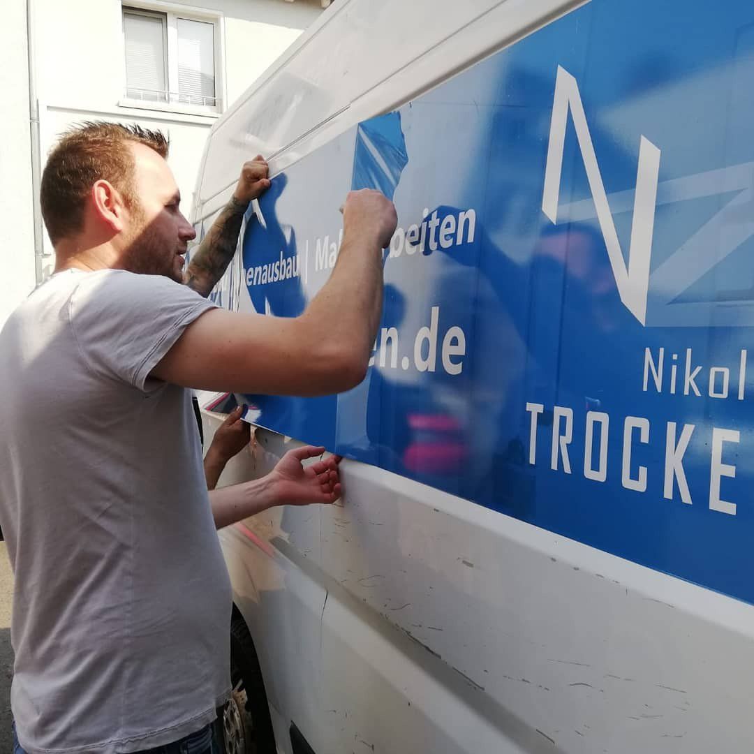 Fahrzeugbeschriftungen