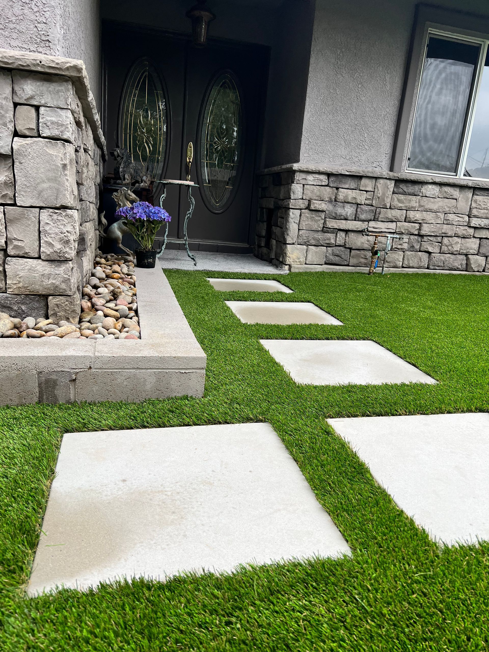 artificial grass yard step stones