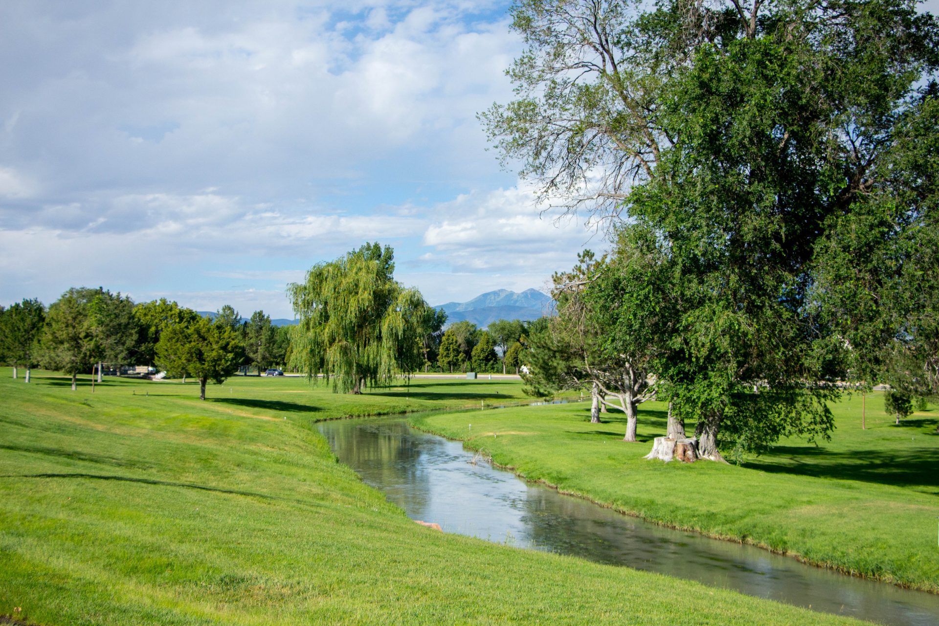 Memorial Lake Hills Mortuary and Cemetery