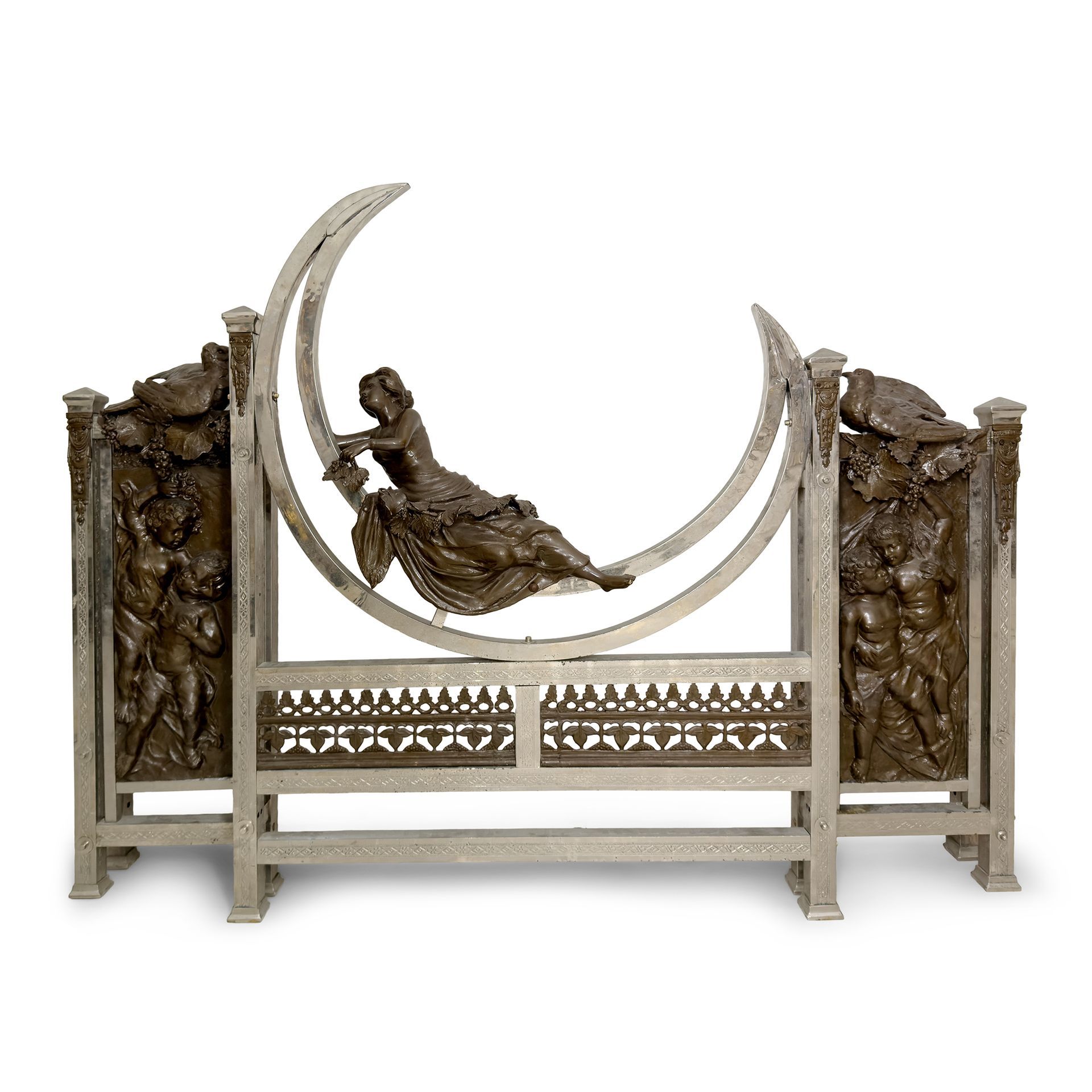 Letto matrimoniale in ottone argentato e metallo patinato, inizi del XX secolo