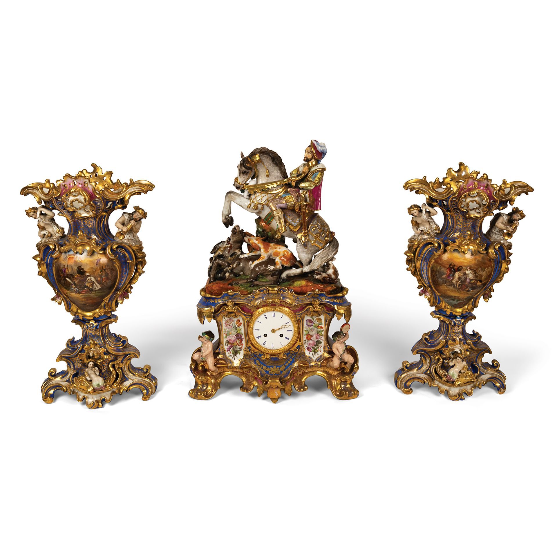 Monumentale trittico composto da una pendola e una coppia di vasi, Francia, 1830 circa