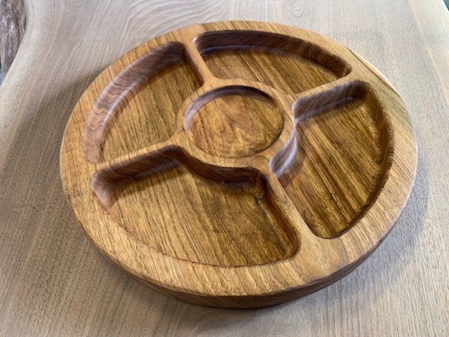 Party platter River Walnut divided party tray with dip tray