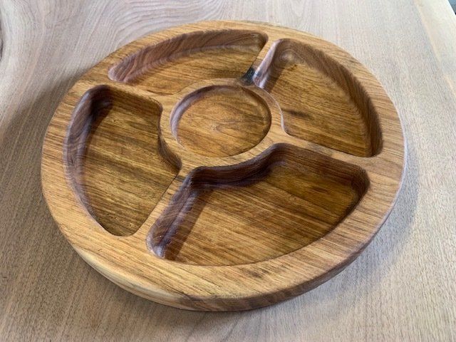 Party platter with dip tray Wood party platter with dip tray
