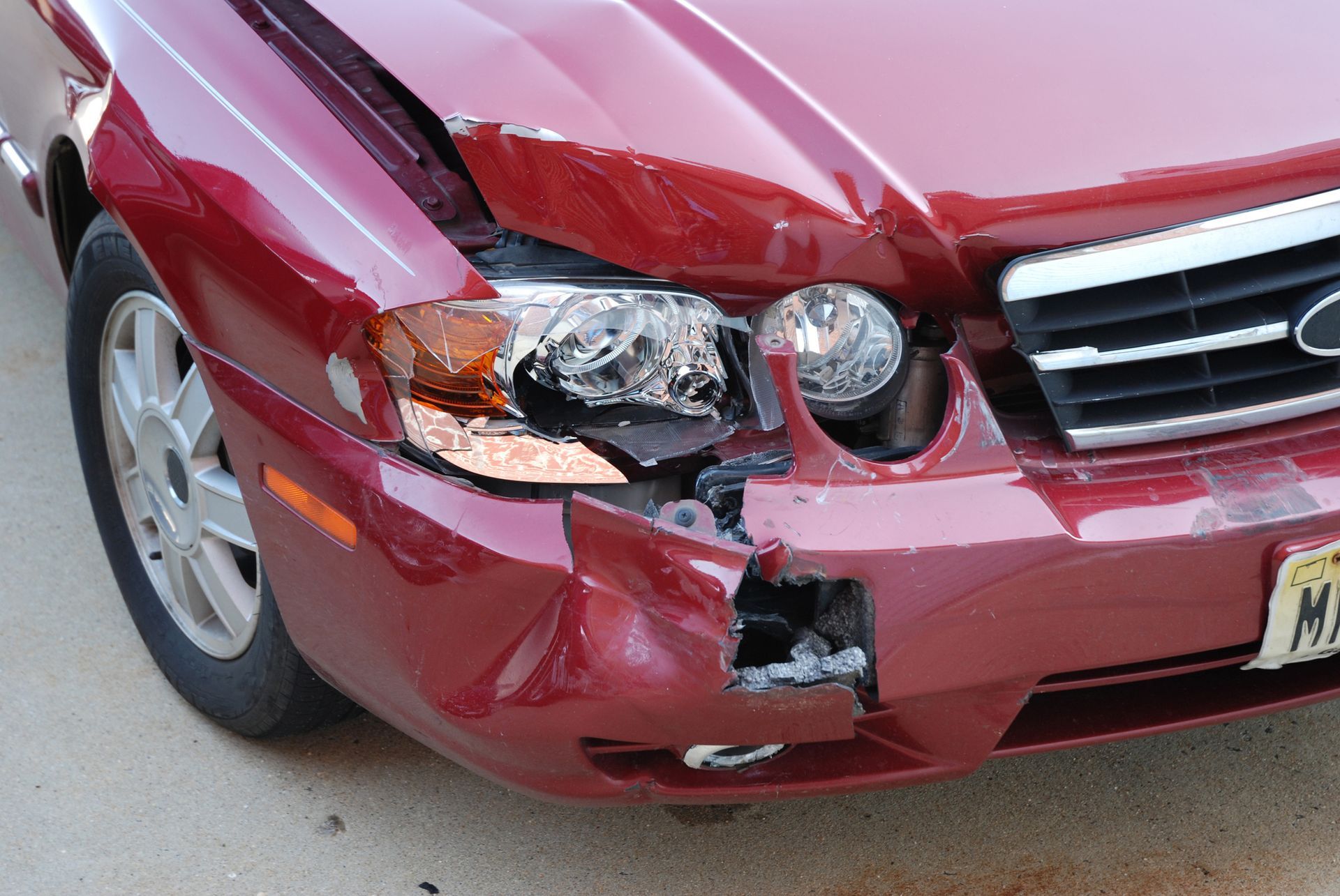 Car Crash — Chicopee, MA — Geno's Auto Service Inc. Car Crash — Chicopee, MA — Geno's Auto Service Inc.