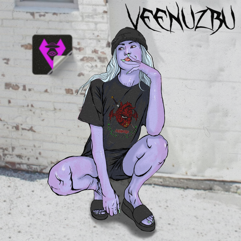 Figura agachada em tons de roxo, vestindo roupas pretas, contra uma parede de tijolos coberta de grafite.