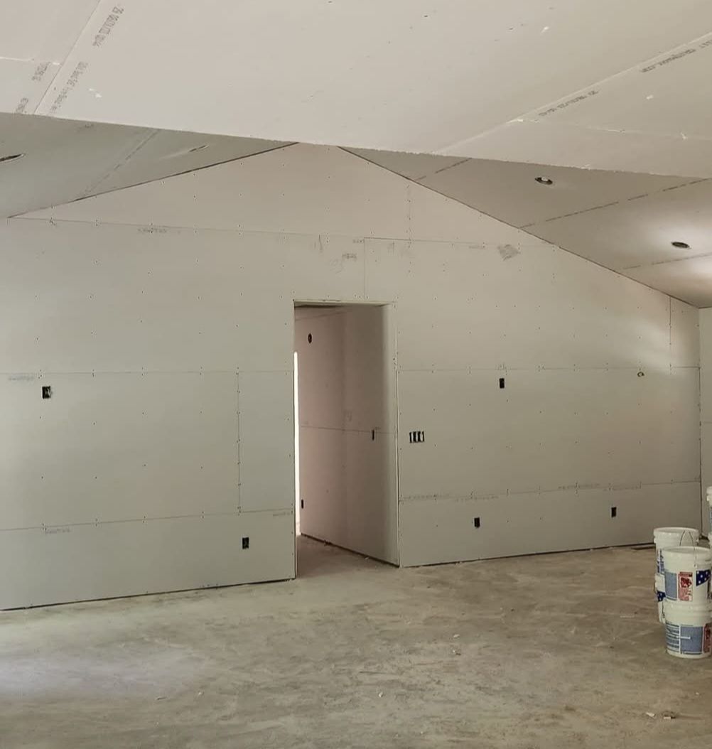 family handyman, reliable, trustworthy, recommended, drywall repair, drywall installation, drywall maintenance, 