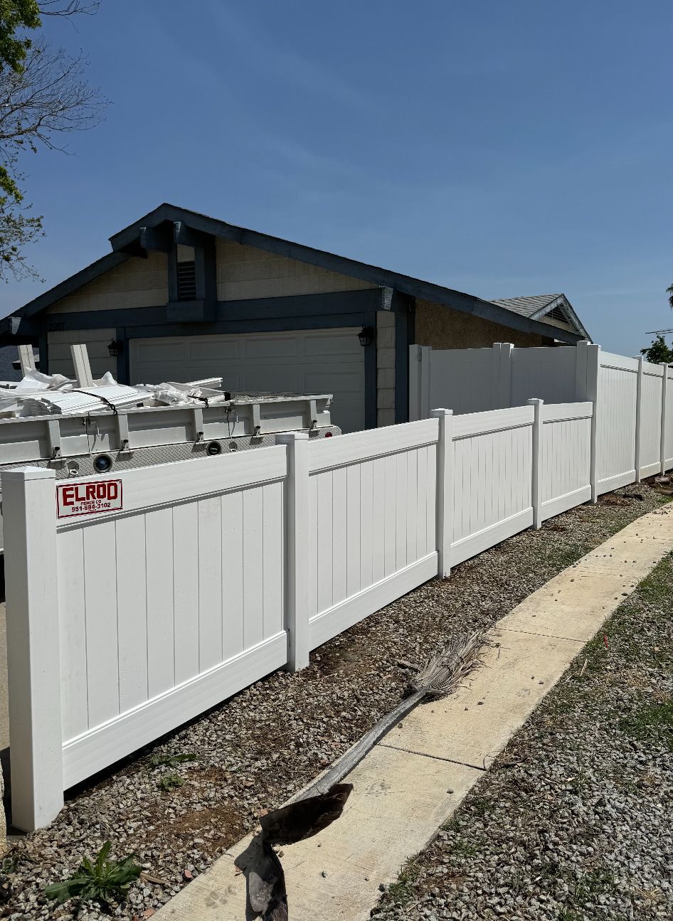 Elrod Tupelo Fence White — Riverside, CA — Elrod Fence Co