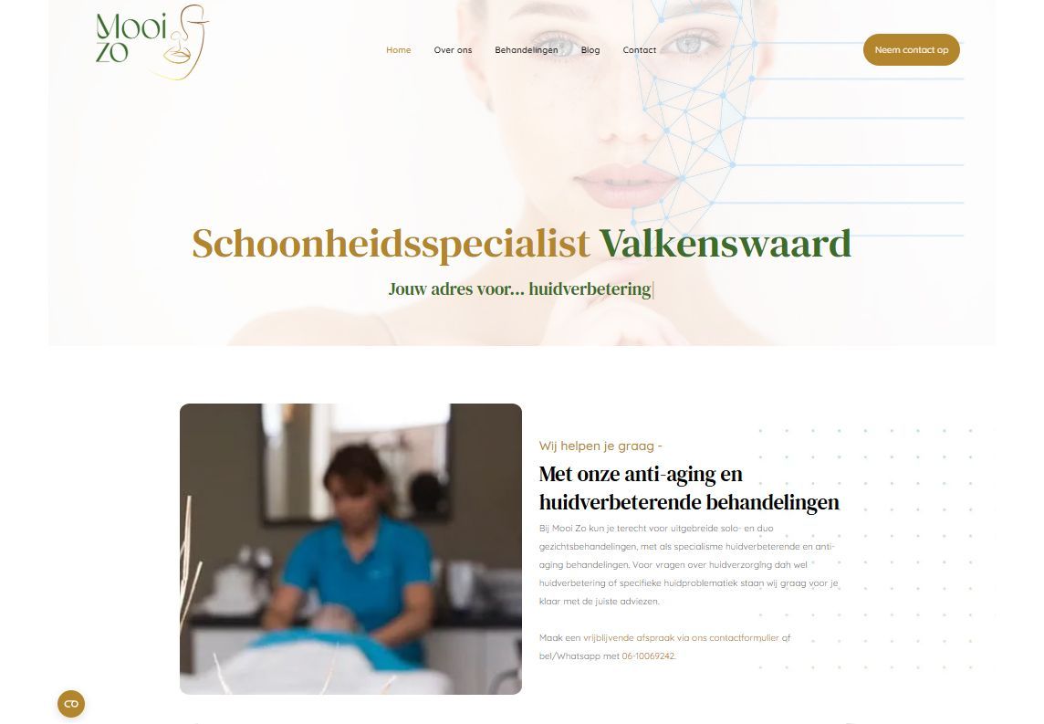 Een vrouw krijgt een massage op een website.