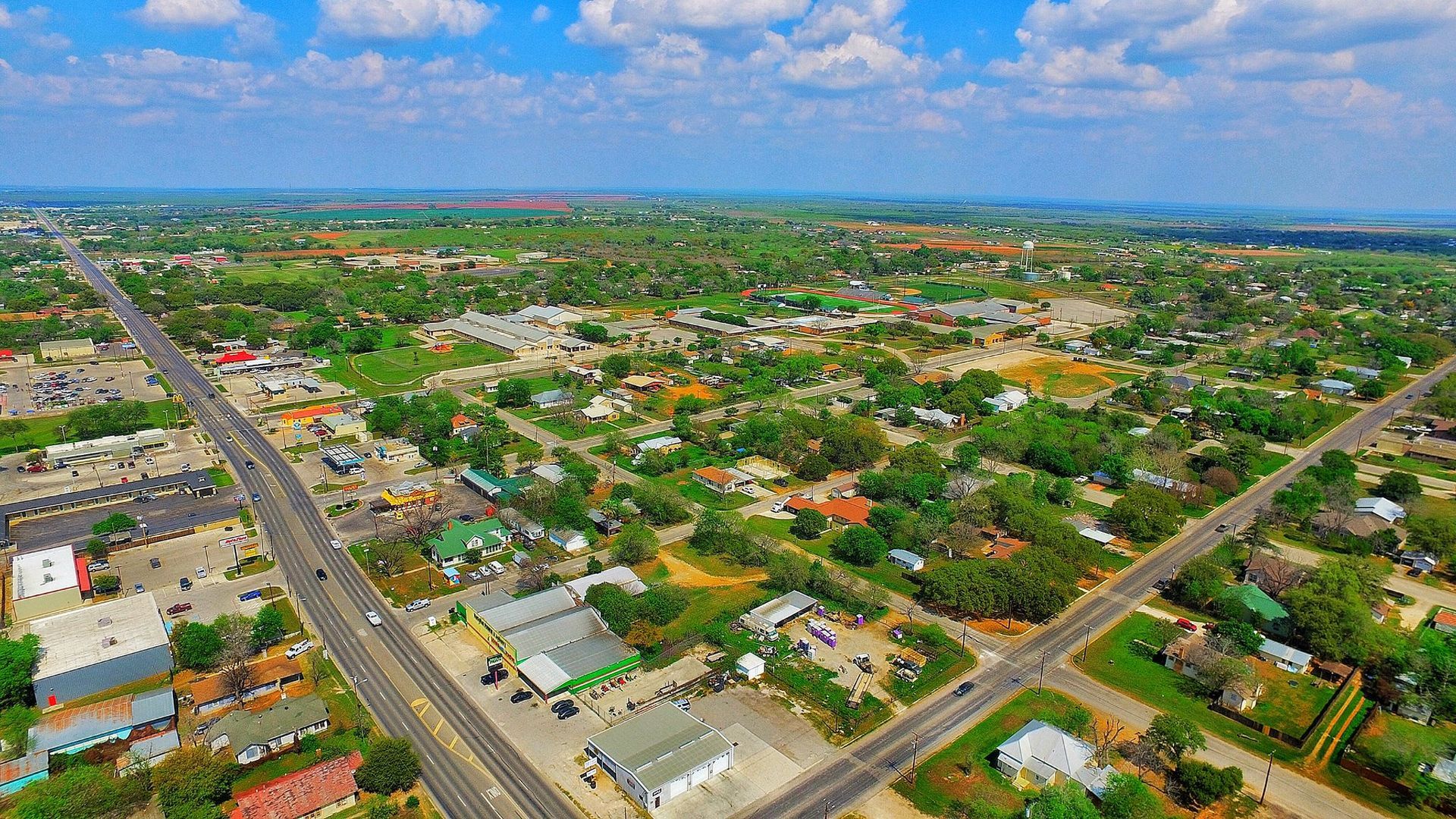 Pearsall, TX