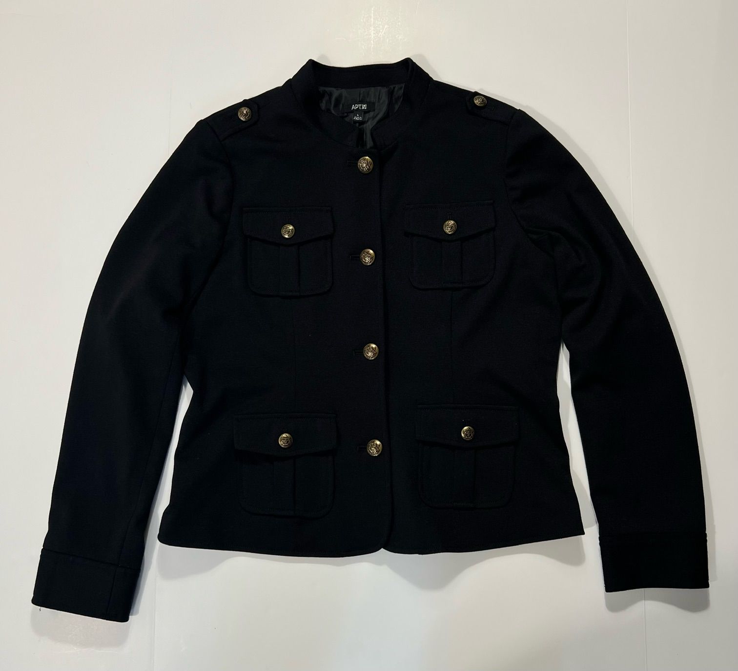APT.9 Jacket