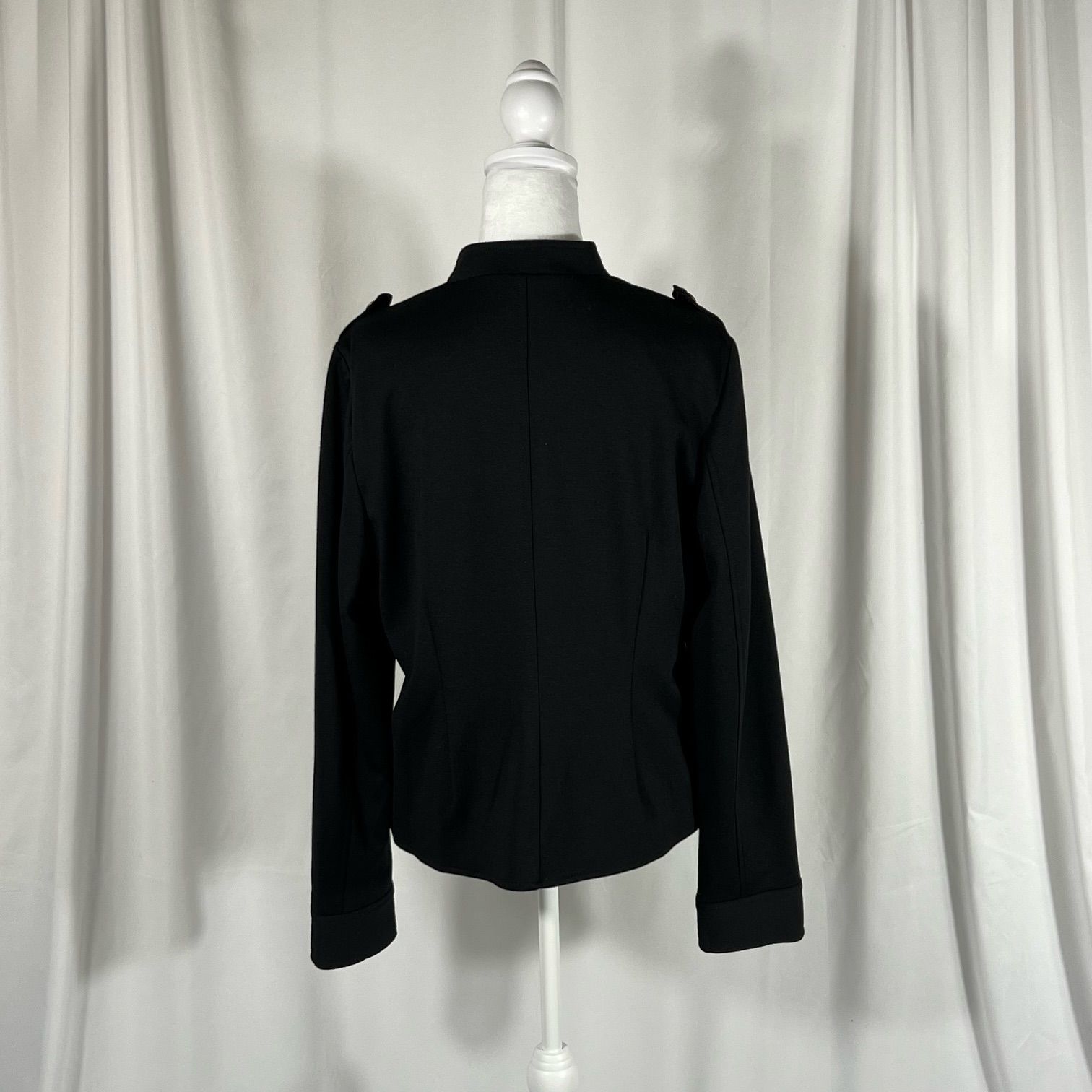 APT.9 Jacket