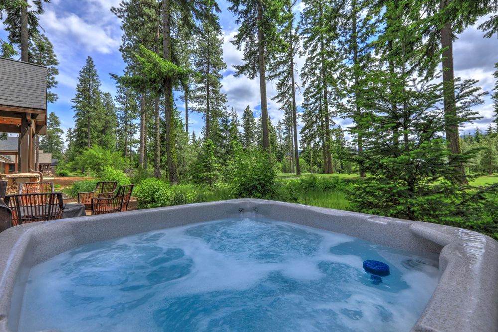 Custom Hot Tub Summit Hot Tubs