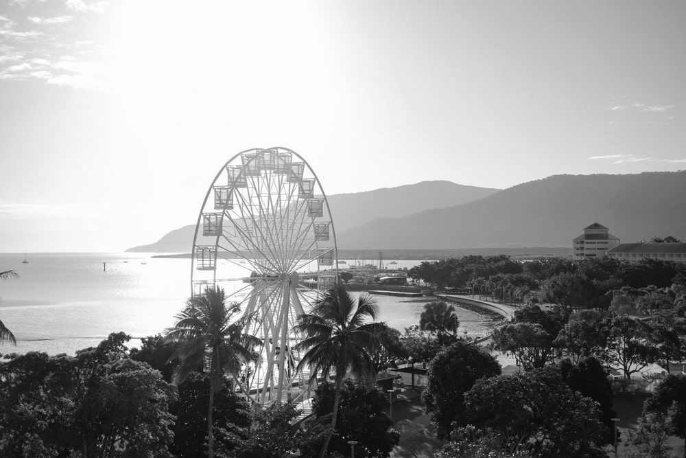 A Large Ferris Wheel Is In The Middle Of The Ocean — Lux Noir In Cairns, QLD