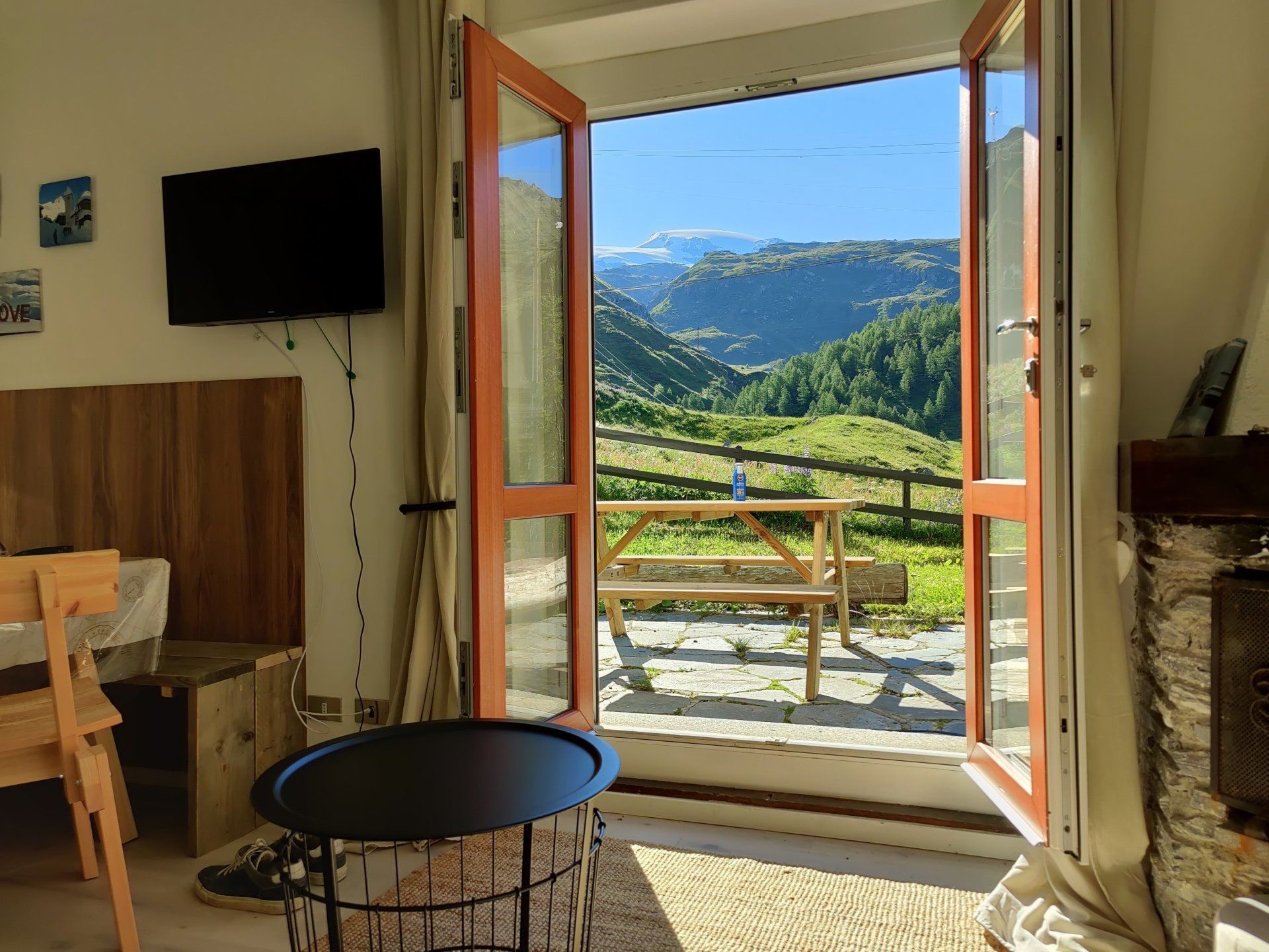 Window view from apartment Bassi