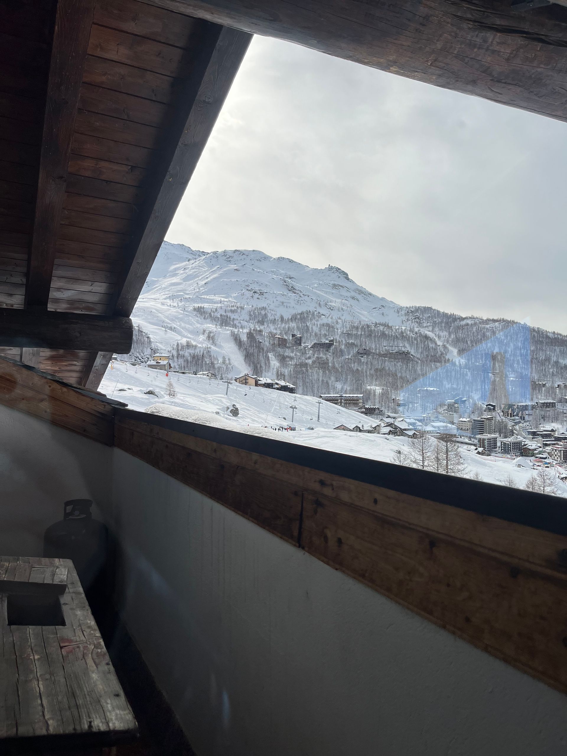 View from apartment La Tigre. Seeing the Slopes.