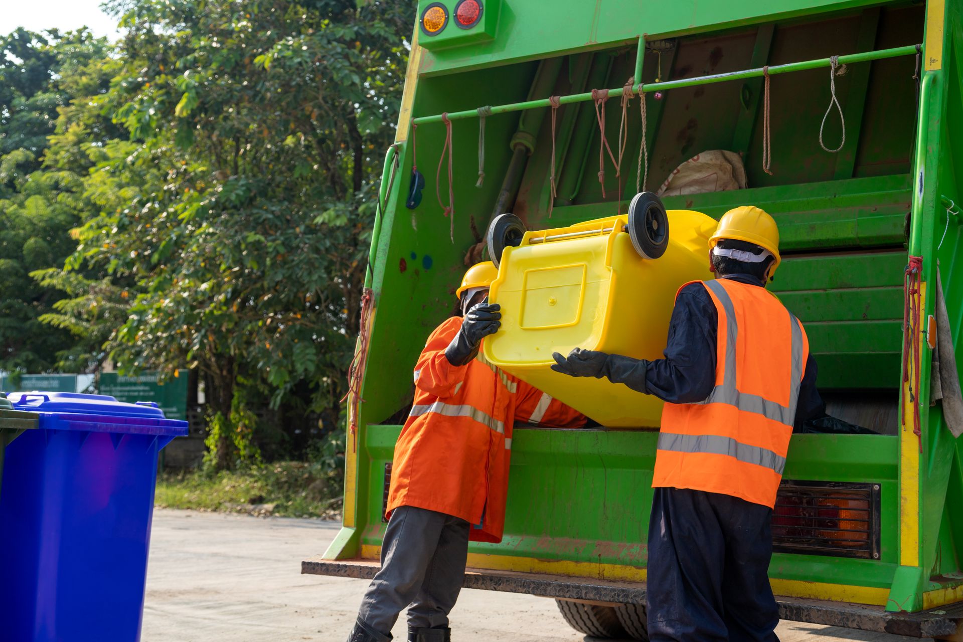 Camiones de basura: Soluciones a Medida para Oficinas y Locales Comerciales