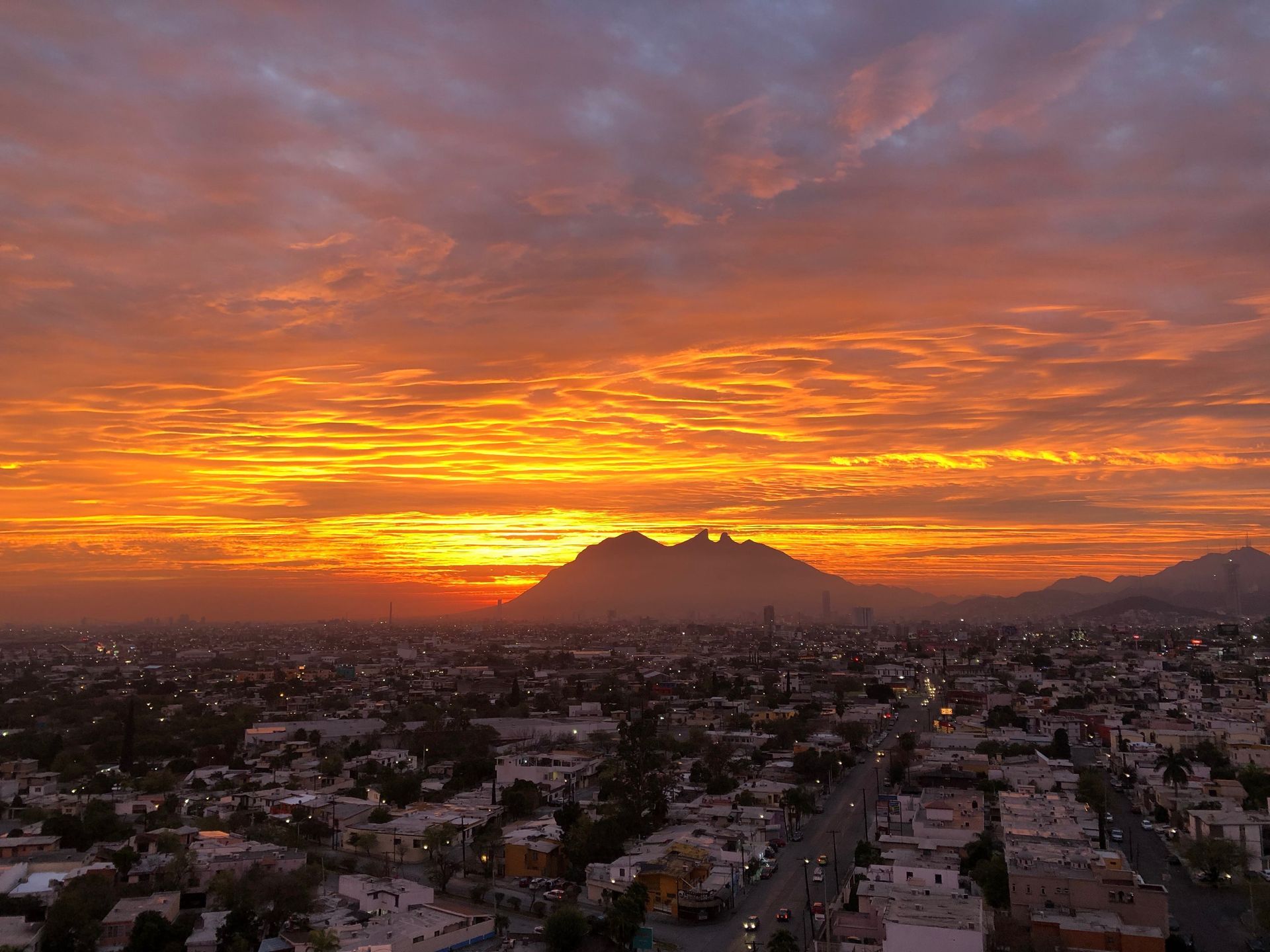 foto de ejemplo de la calidad del aire en Monterrey foto de ejemplo de la calidad del aire en Monterrey