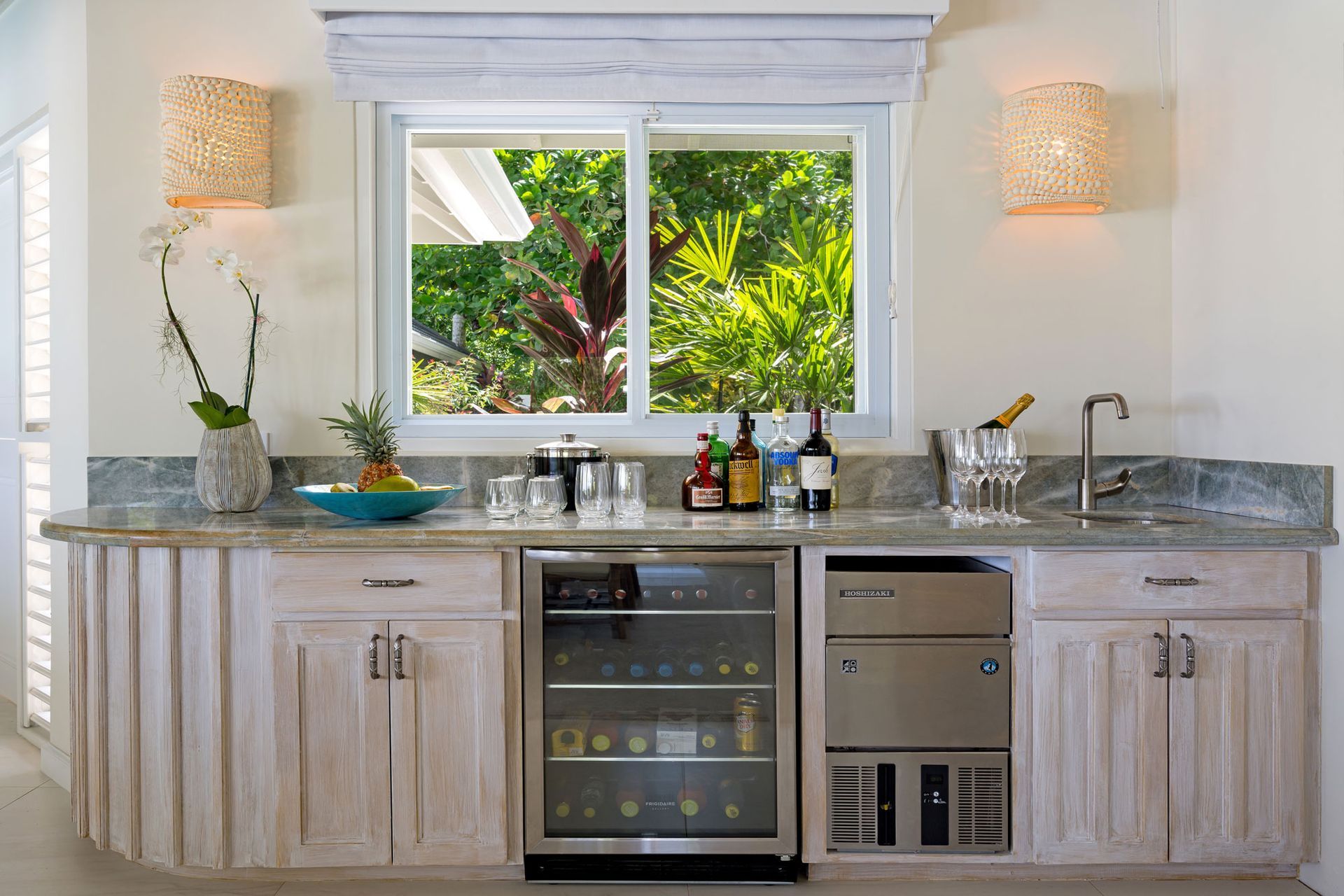 Abacus Luxury Villa Montego Bay wet bar