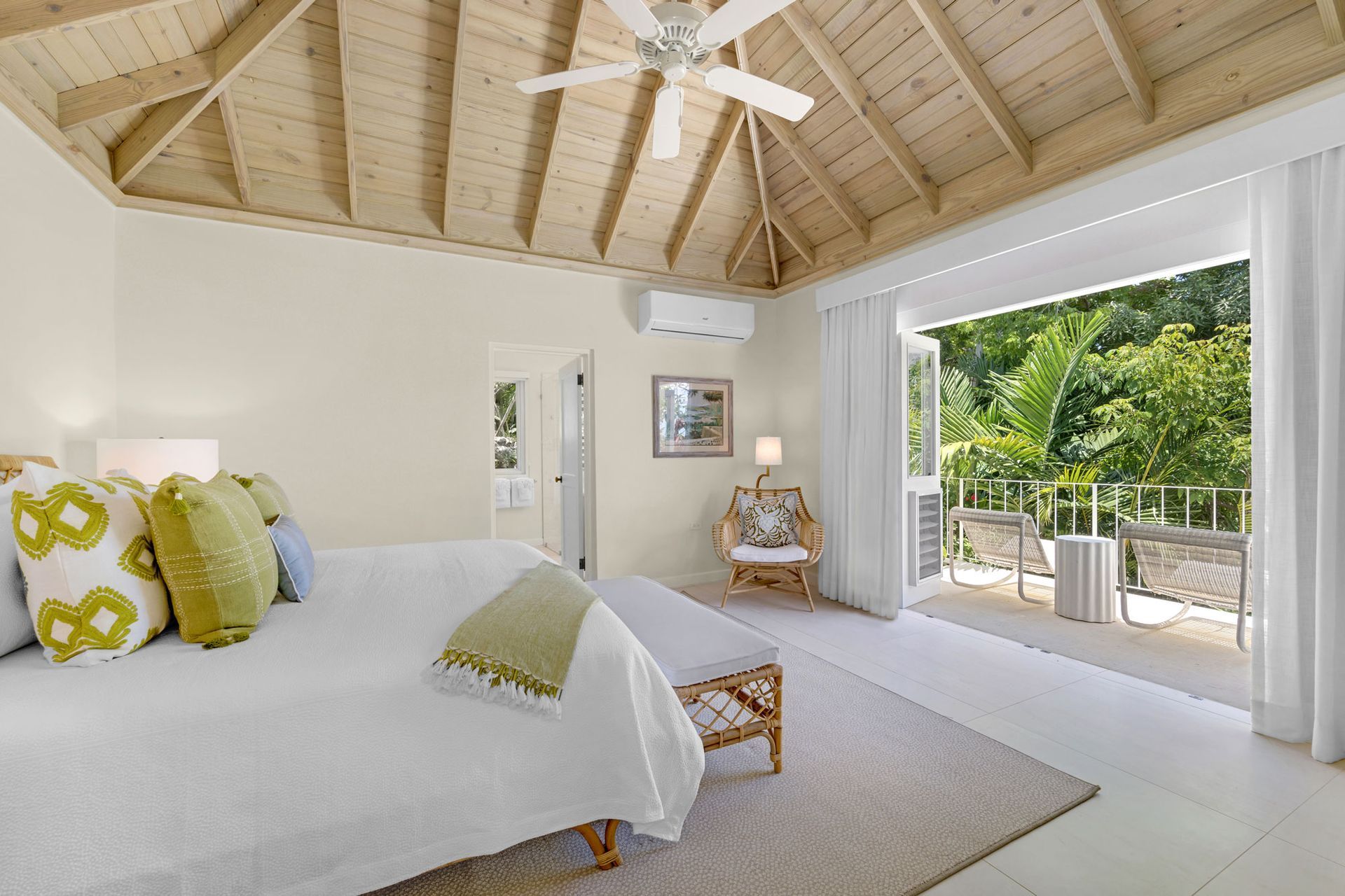 Abacus Luxury Villa Montego Bay bedroom with balcony
