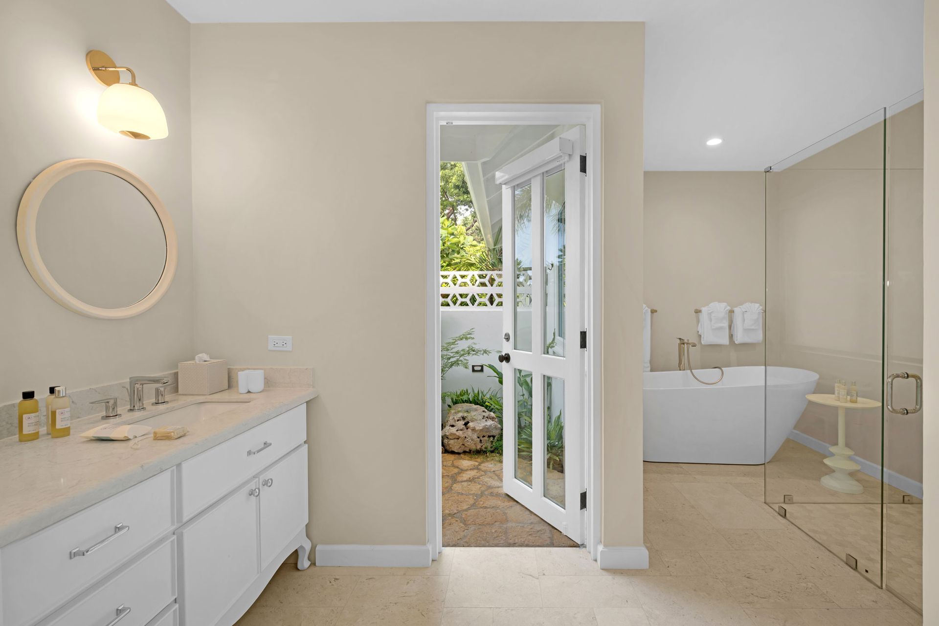 Abacus Luxury Villa Montego Bay bathroom