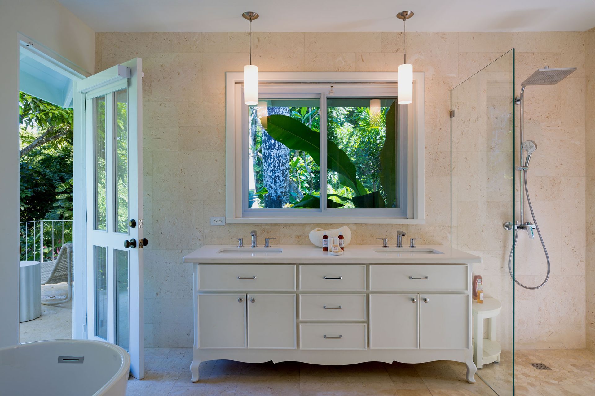 Abacus Luxury Villa Montego Bay bathroom