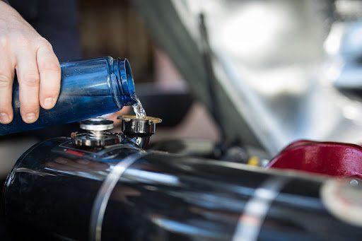 fungsi sistem pelumas mobil