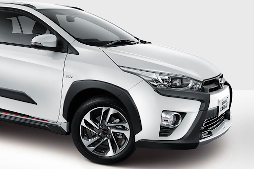 harga oli mesin mobil yaris heykers