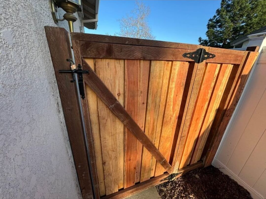 side yard gate for a homeowner in whittier
