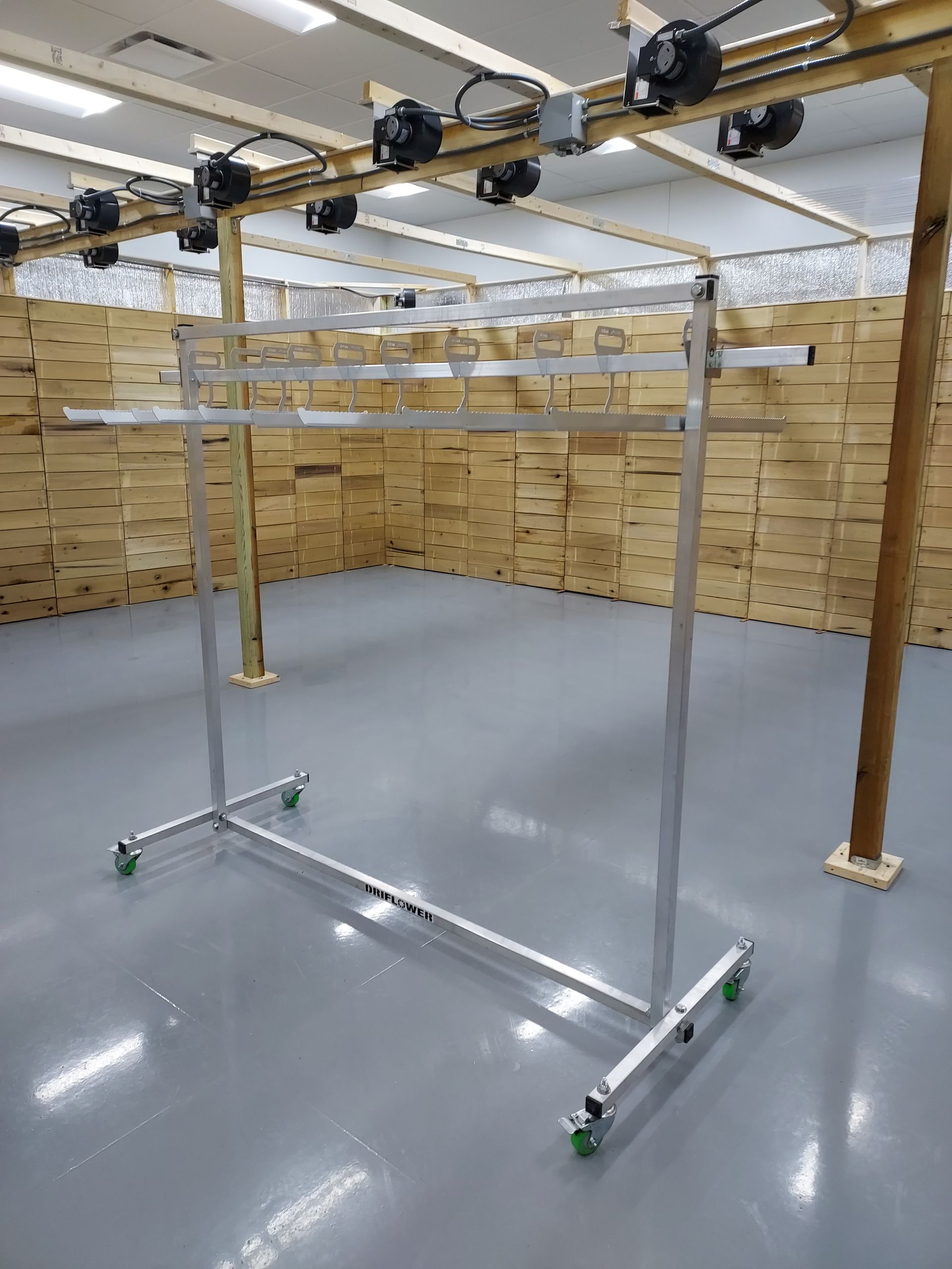 Rolling rack in kiln
