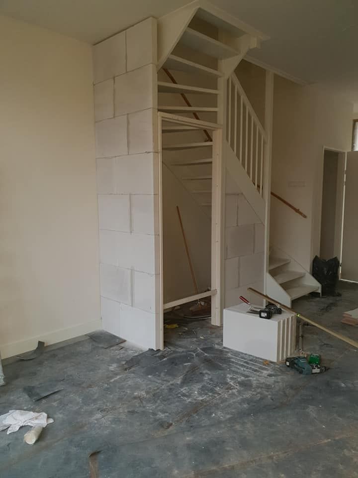 Binnen schilderwerk bergen op zoon