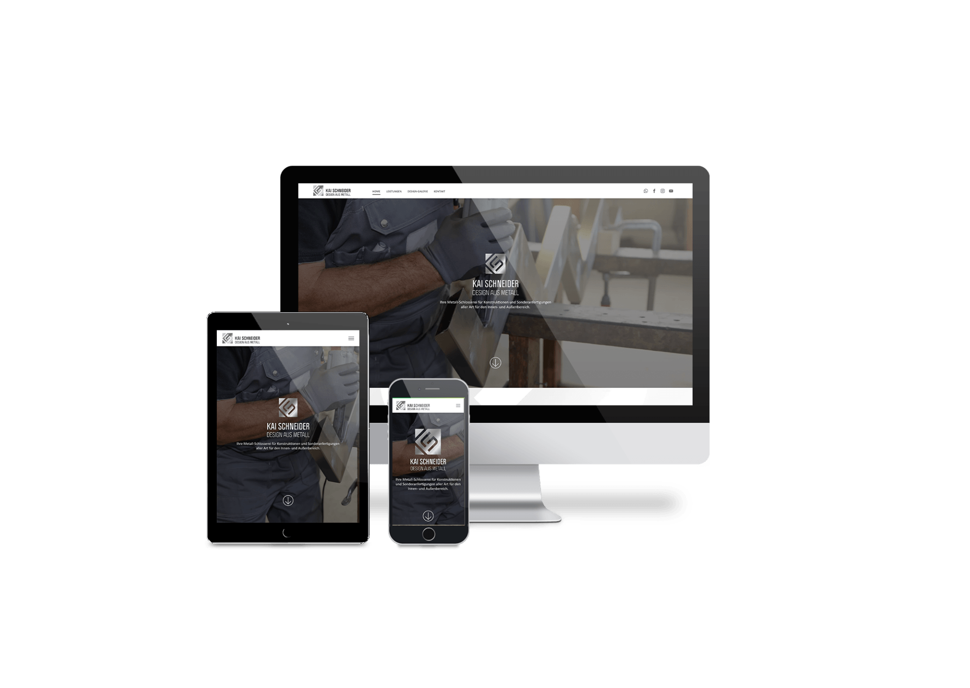 Ein Computer, ein Tablet und ein Mobiltelefon auf einem weißen Hintergrund.
