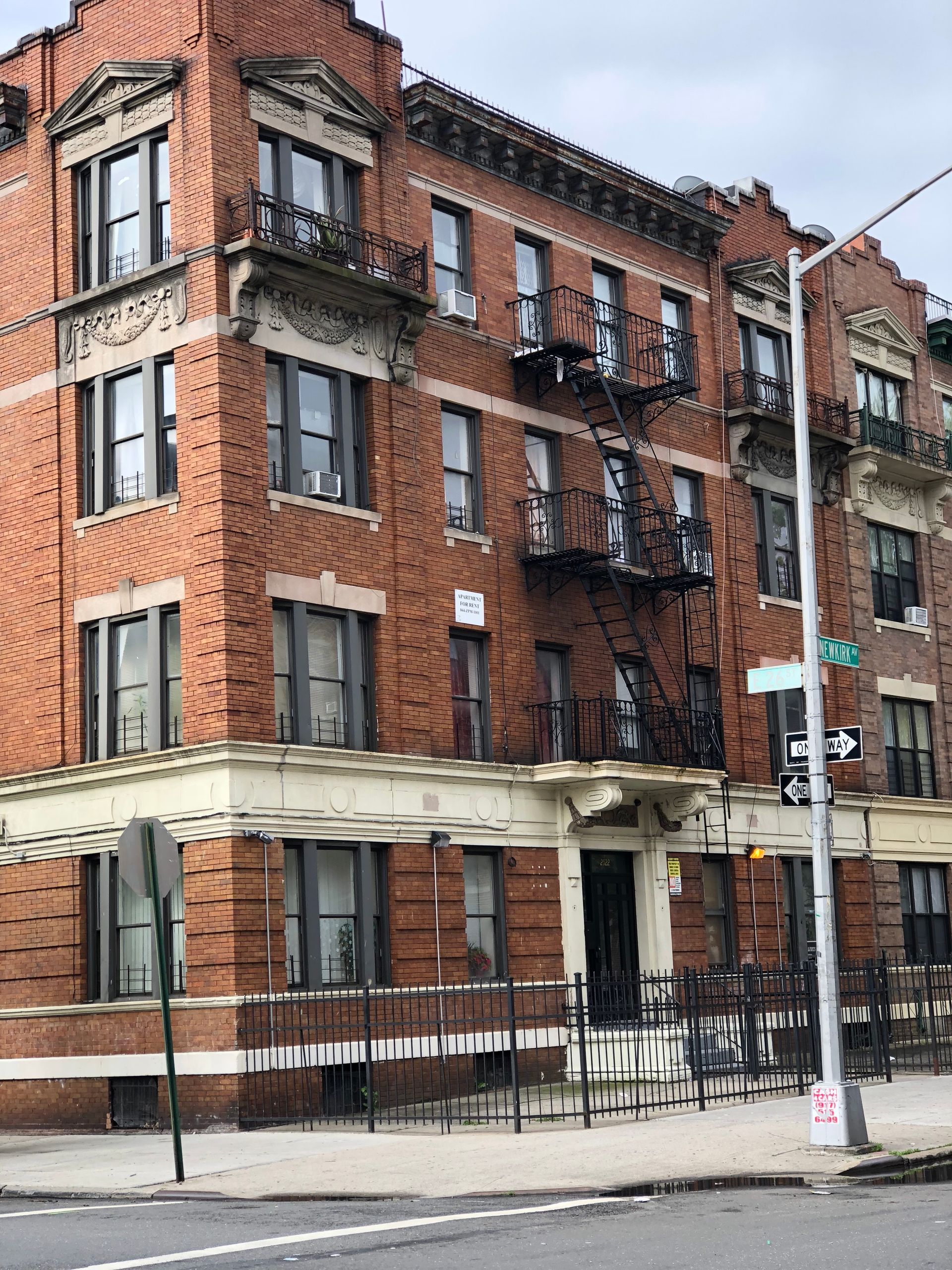 2522 newkirk