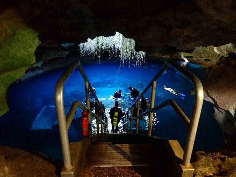 Scuba instructor guiding student at a North Florida spring