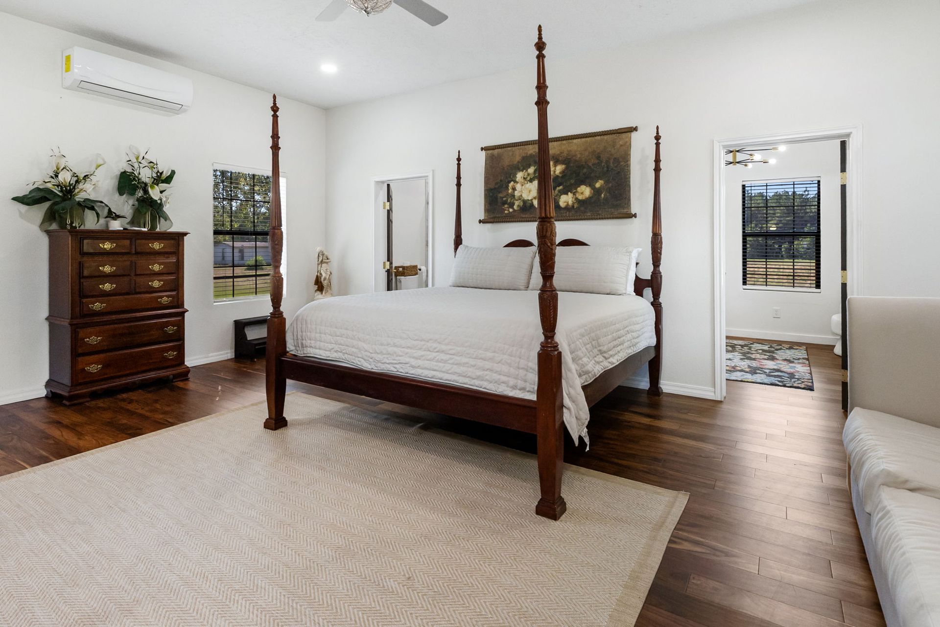 Bedroom with four-poster bed
