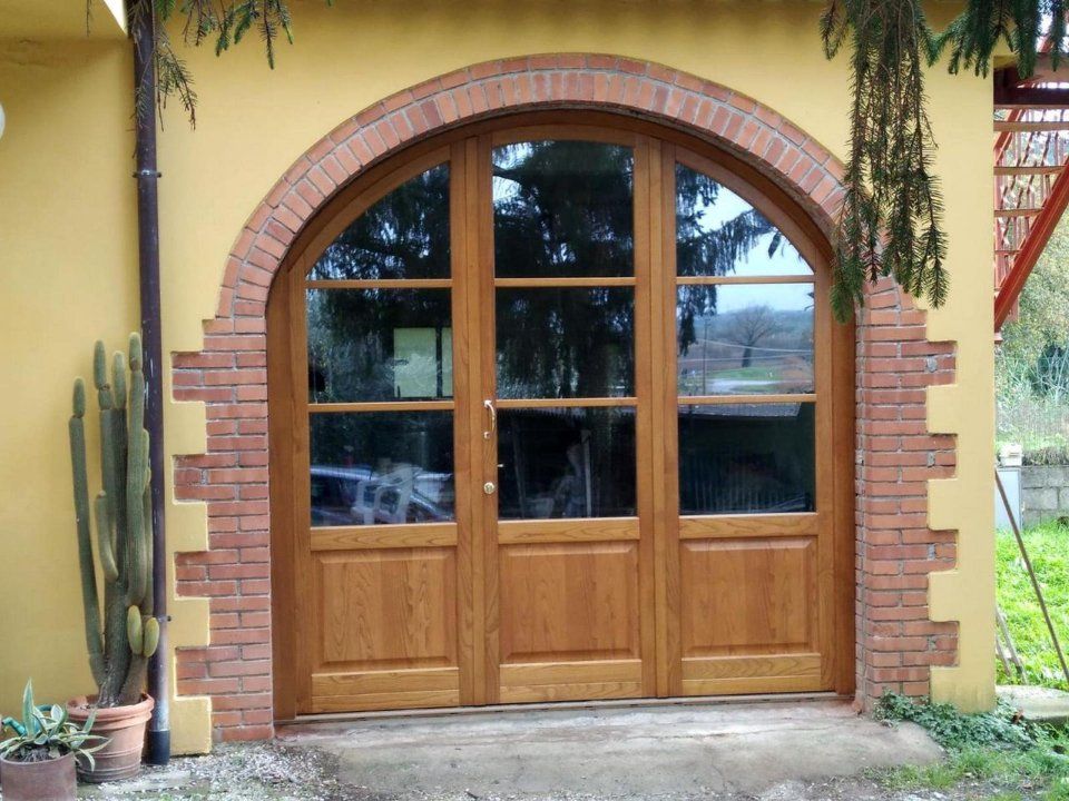 porta-finestra in legno