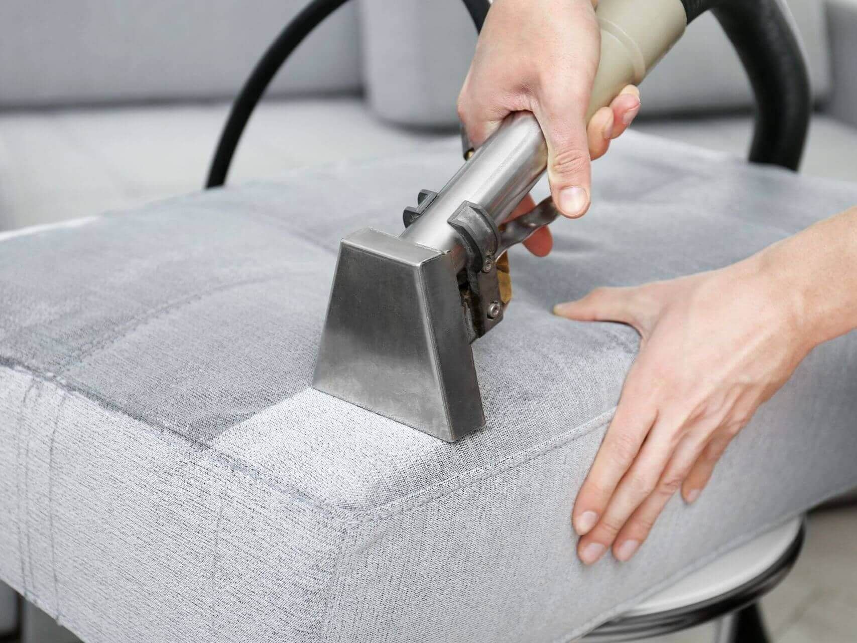 Cleaning upholstery
