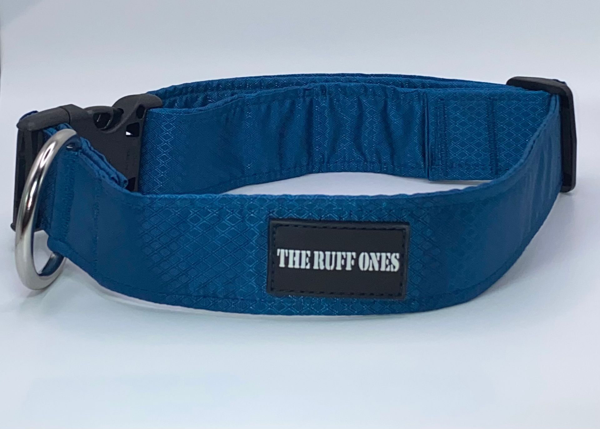 Large Colar Extra Large Collar