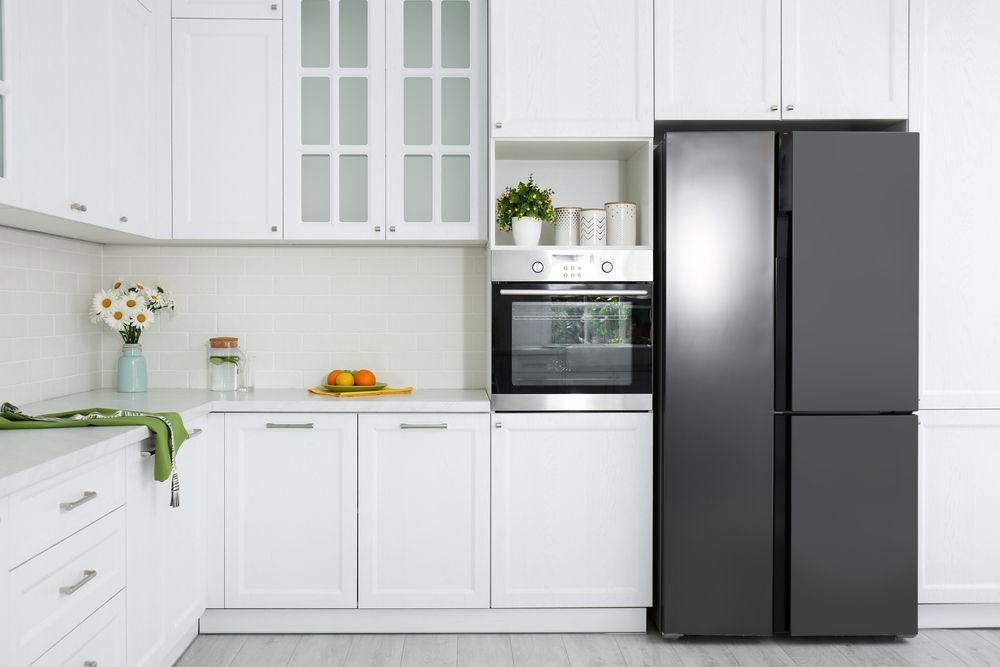 White Kitchen Cabinets