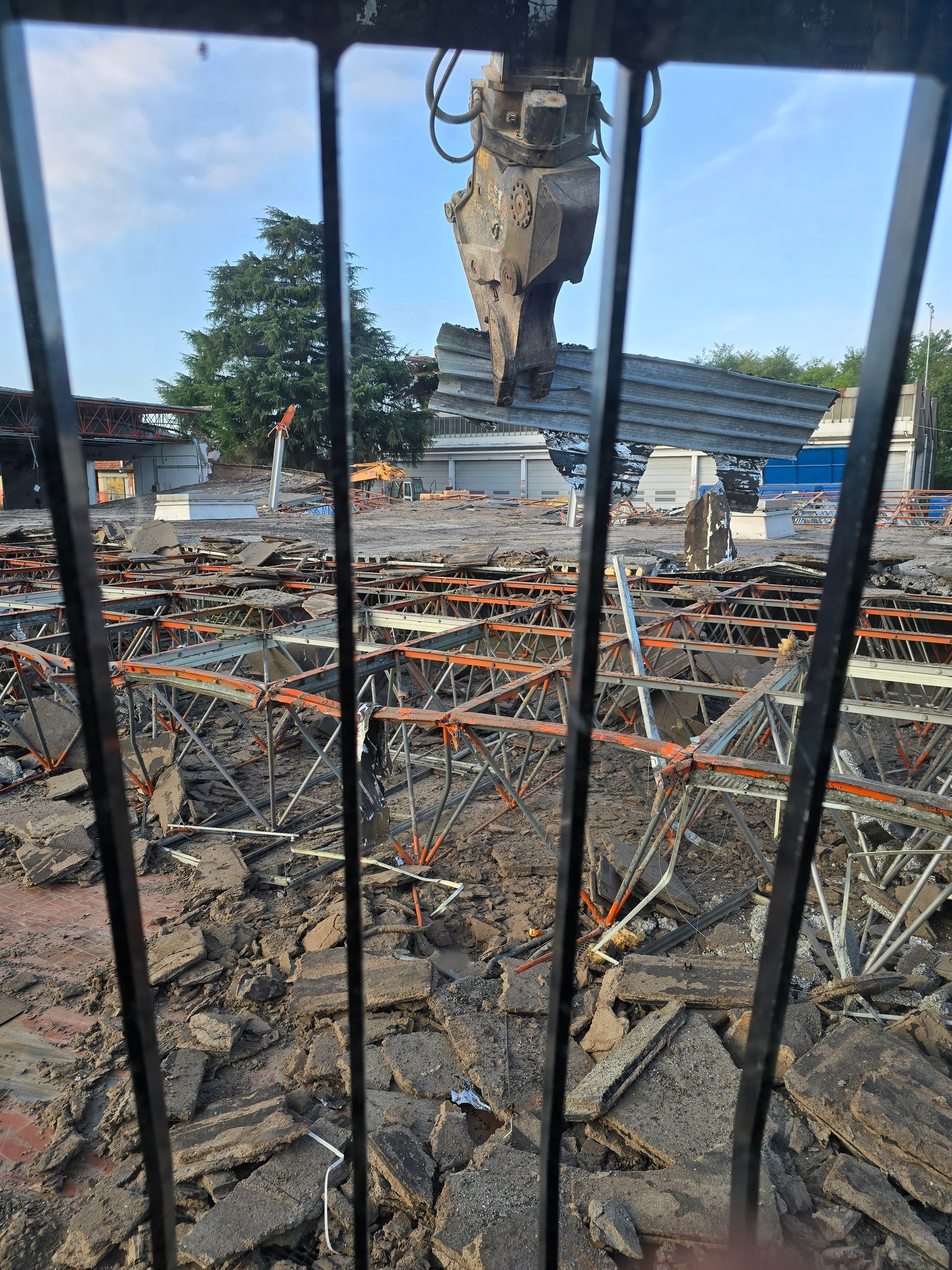 Demolizioni a Romagnano Sesia, Novara