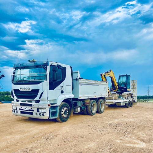 Bendigo Civil Contracting Bendigo Civil Contracting Excavator Truck