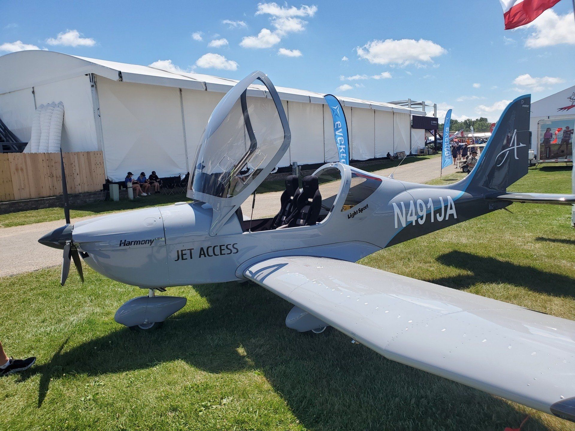 Small Jet — Bloomington, IL — Tailwind Waymakers