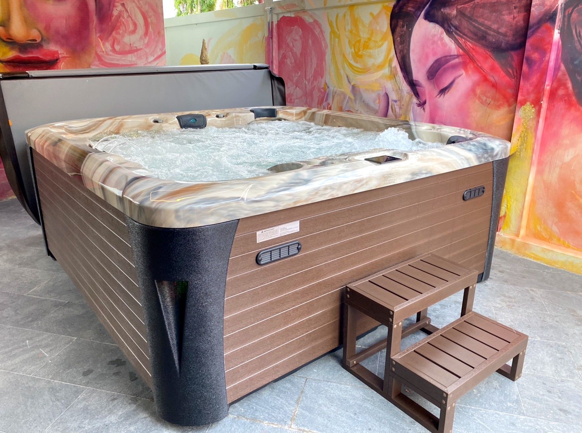 Q&G RAIN FOREST square outdoor hot tub with spa bed, lounger and two seats, filled and ready for use