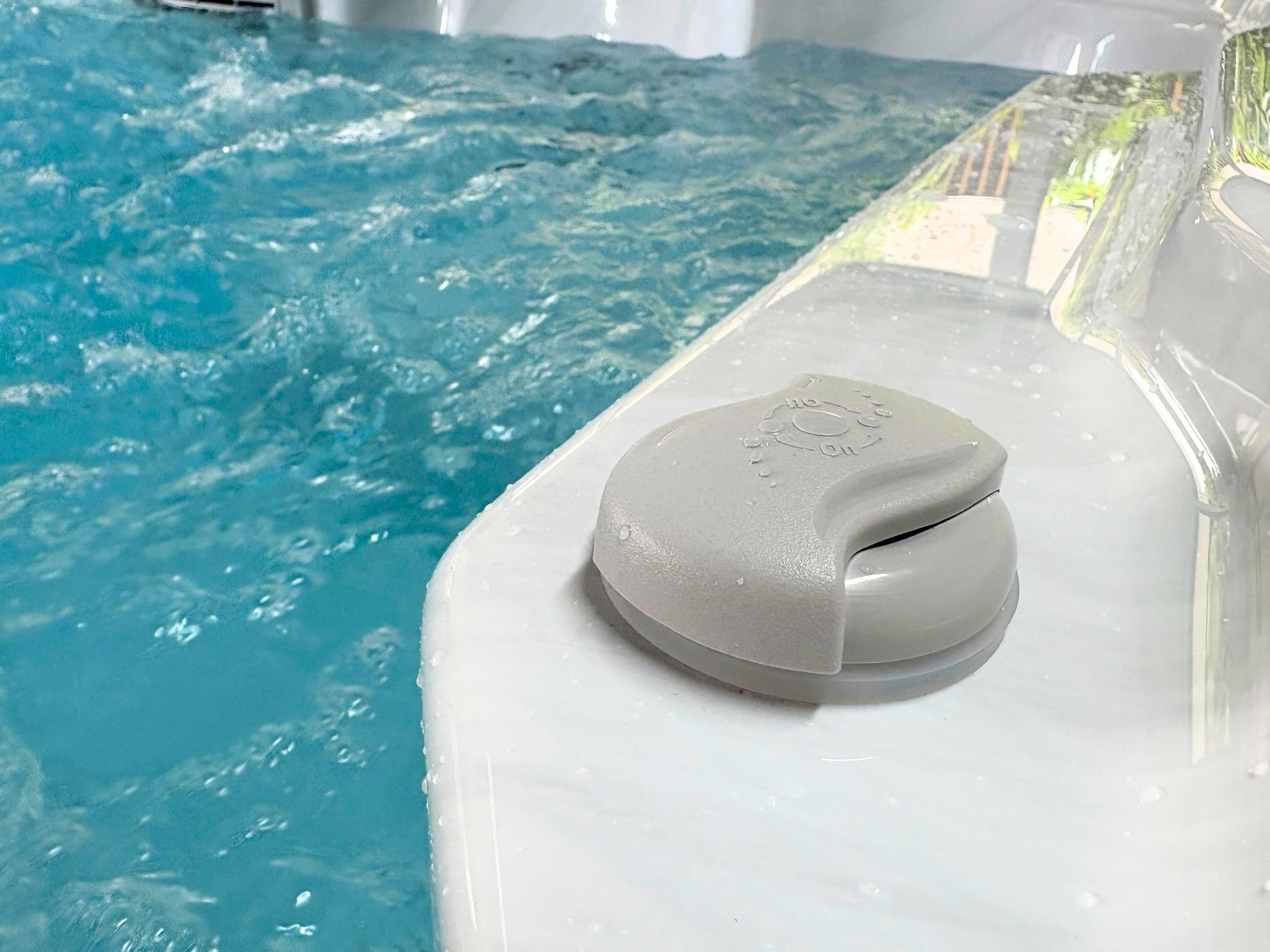 Air control dial on Swim Spa Athens for adjusting water and jet flow