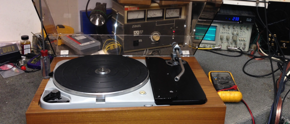 Fixing Old Vintage Turntable - Overland Park, KS - AudioMart Service Center