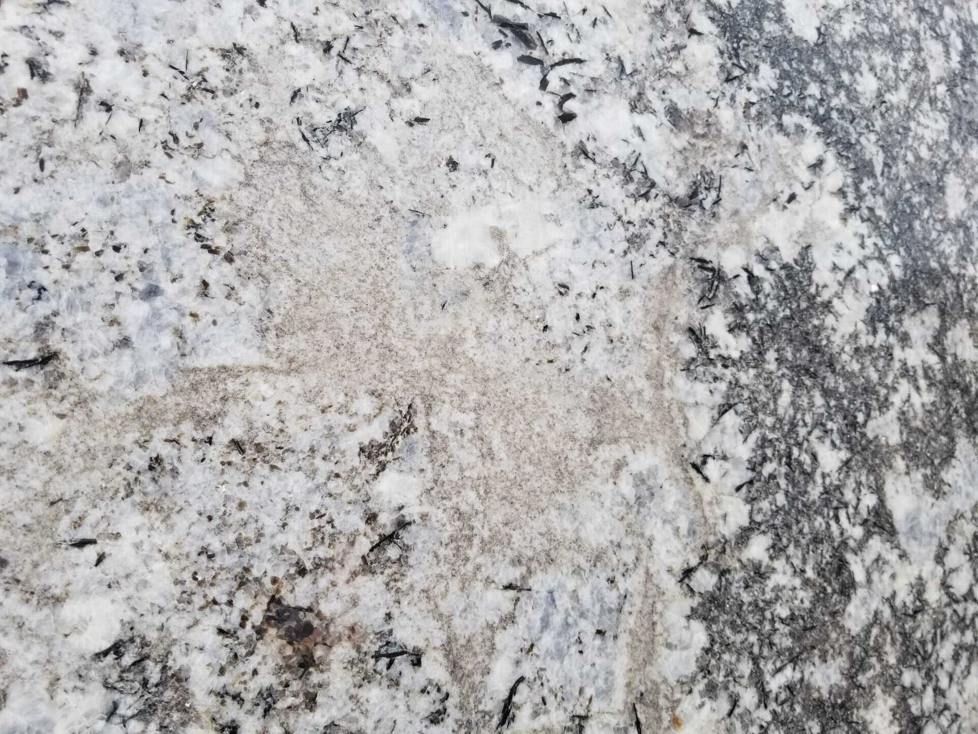 a upclose picture of an Azul Furie slab