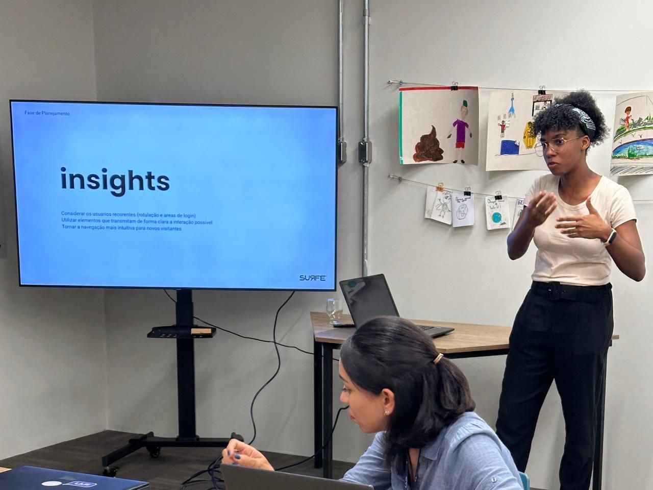 Aplicação de Card Sorting com participantes de um cliente Surfe Digital