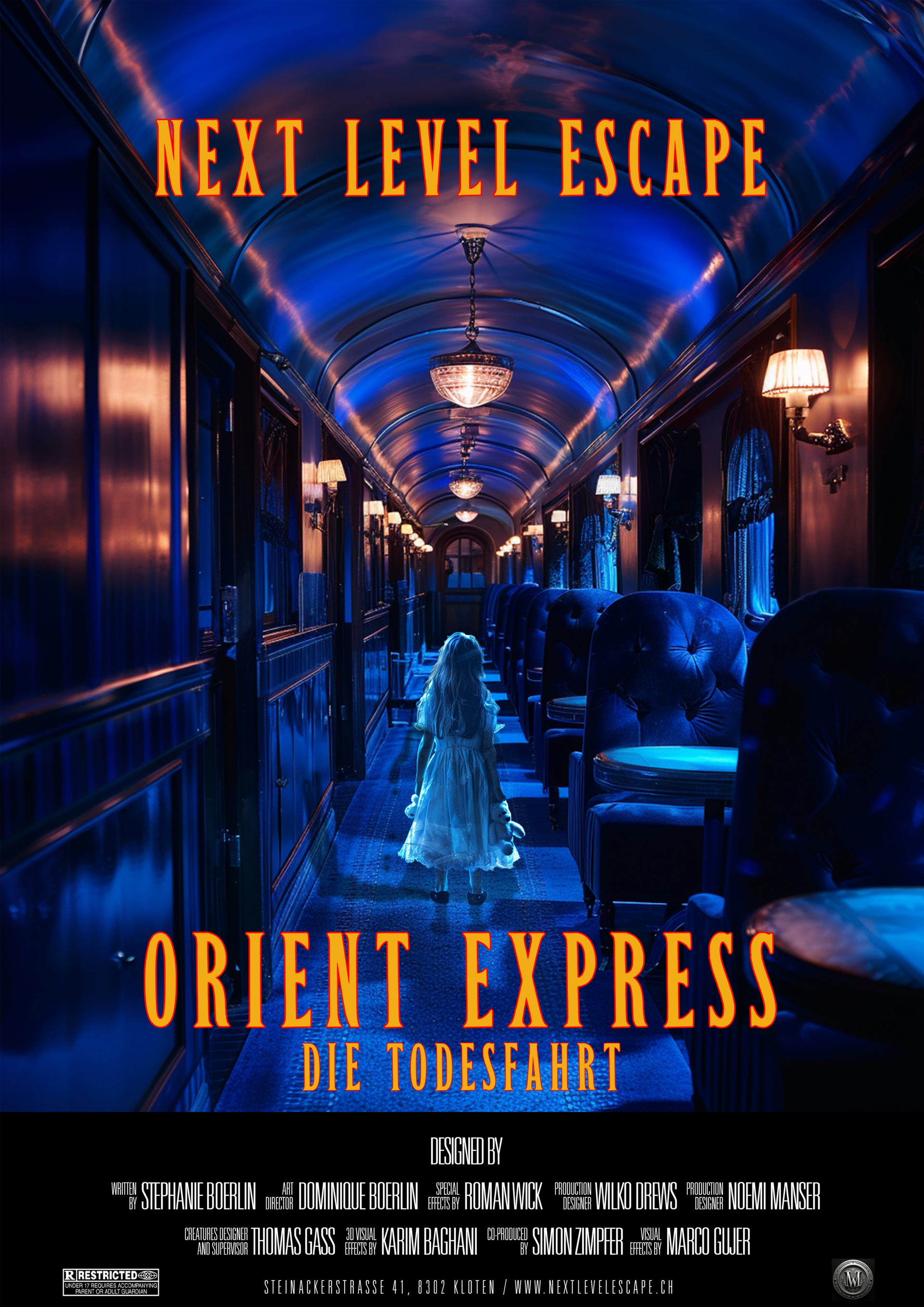 Eine geisterhafte Gestalt steht im blau beleuchteten Gang eines Orient-Express-Waggons und wirbt für ein „Next Level Escape“-Spiel.