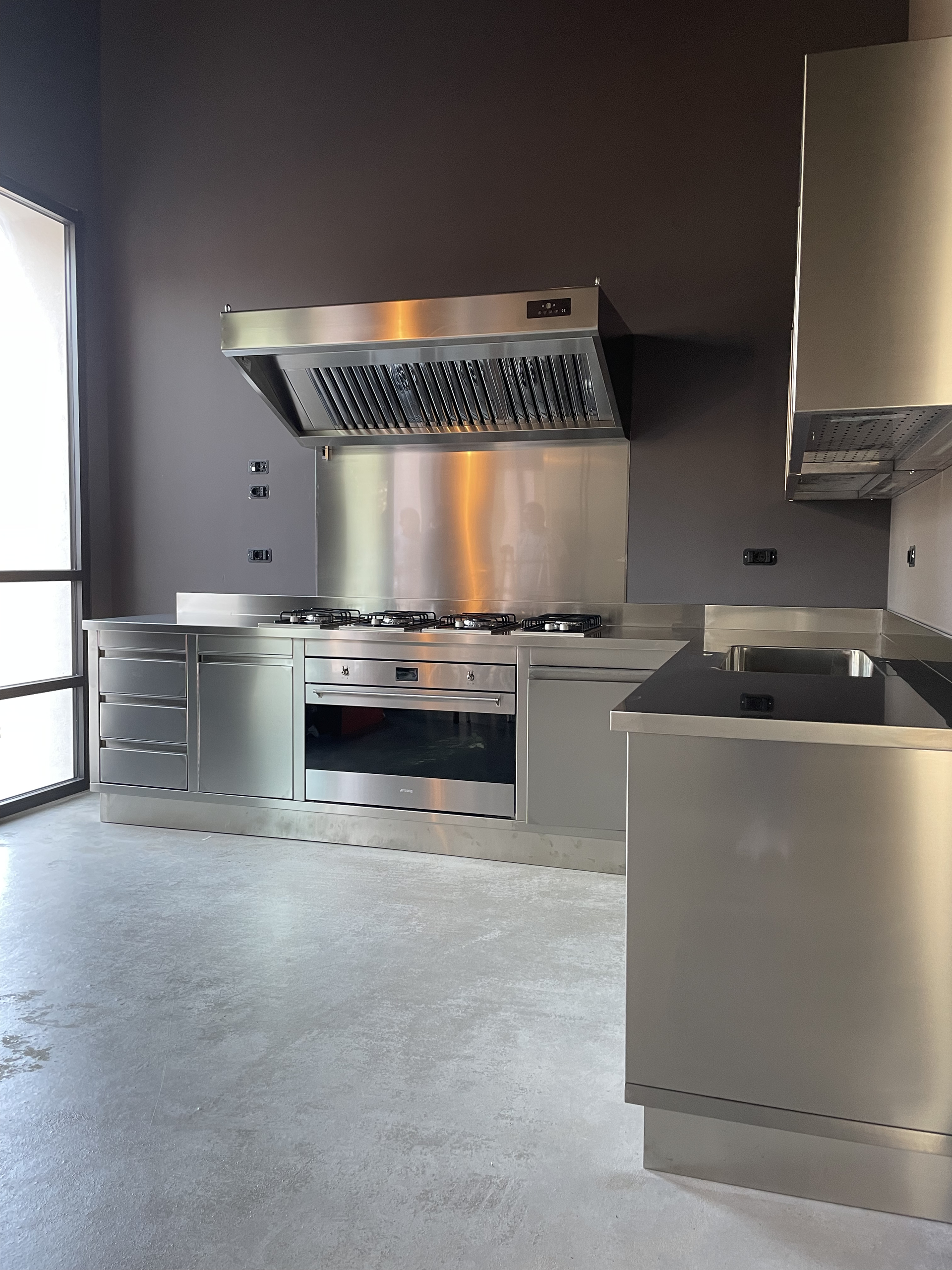 cucina domestica acciaio inox su misura