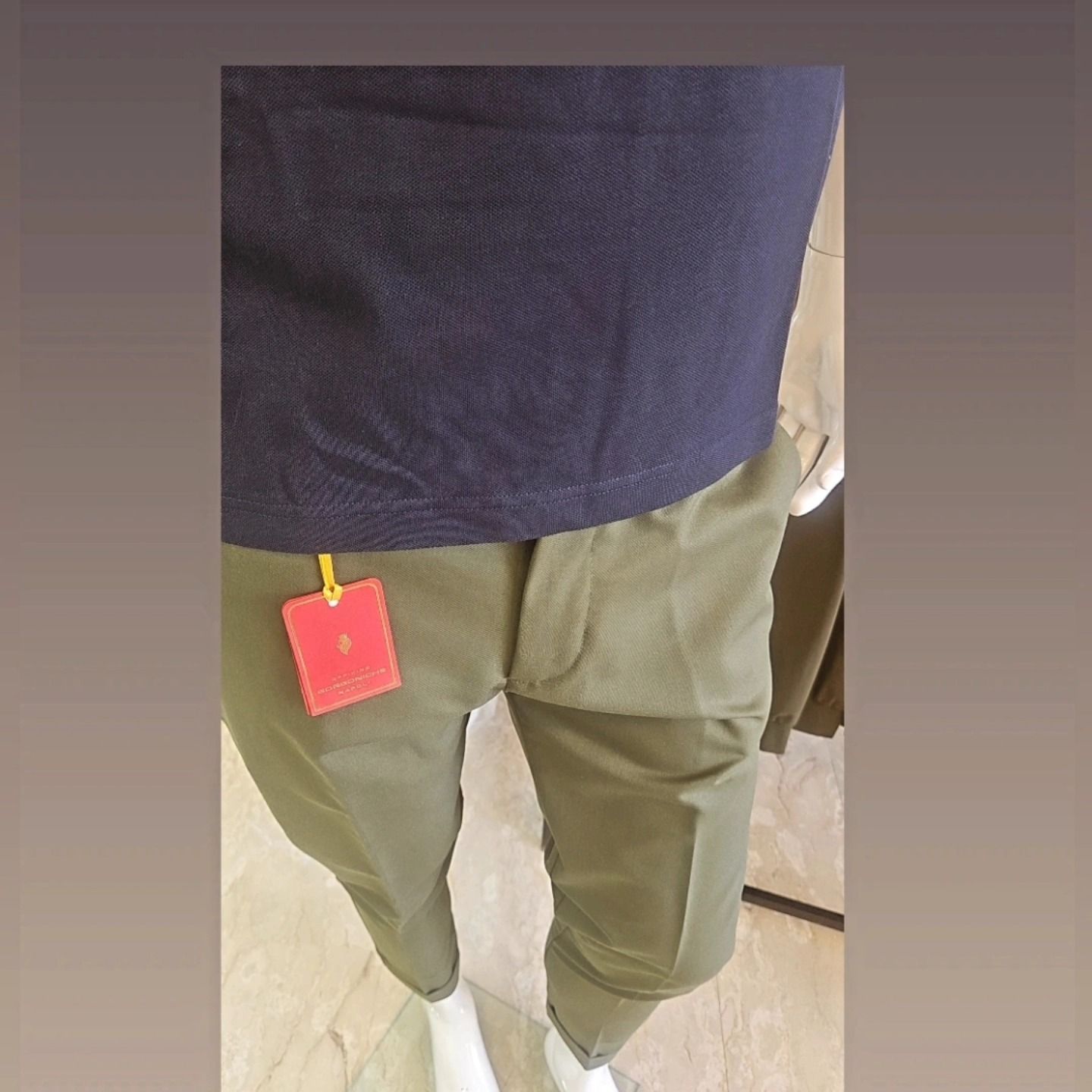 pantaloni
